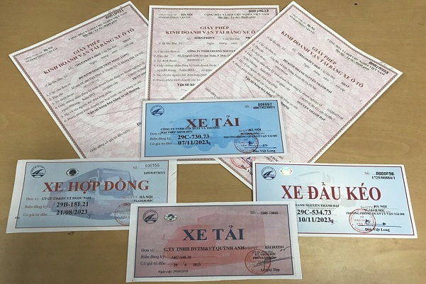 Xin phù hiệu và giấy phép kd vận tải